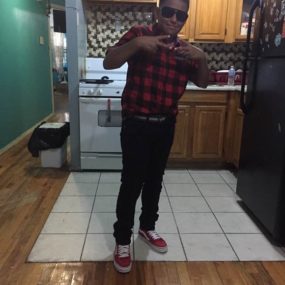 Meet your Posher, Yair - Picture 1 of 1